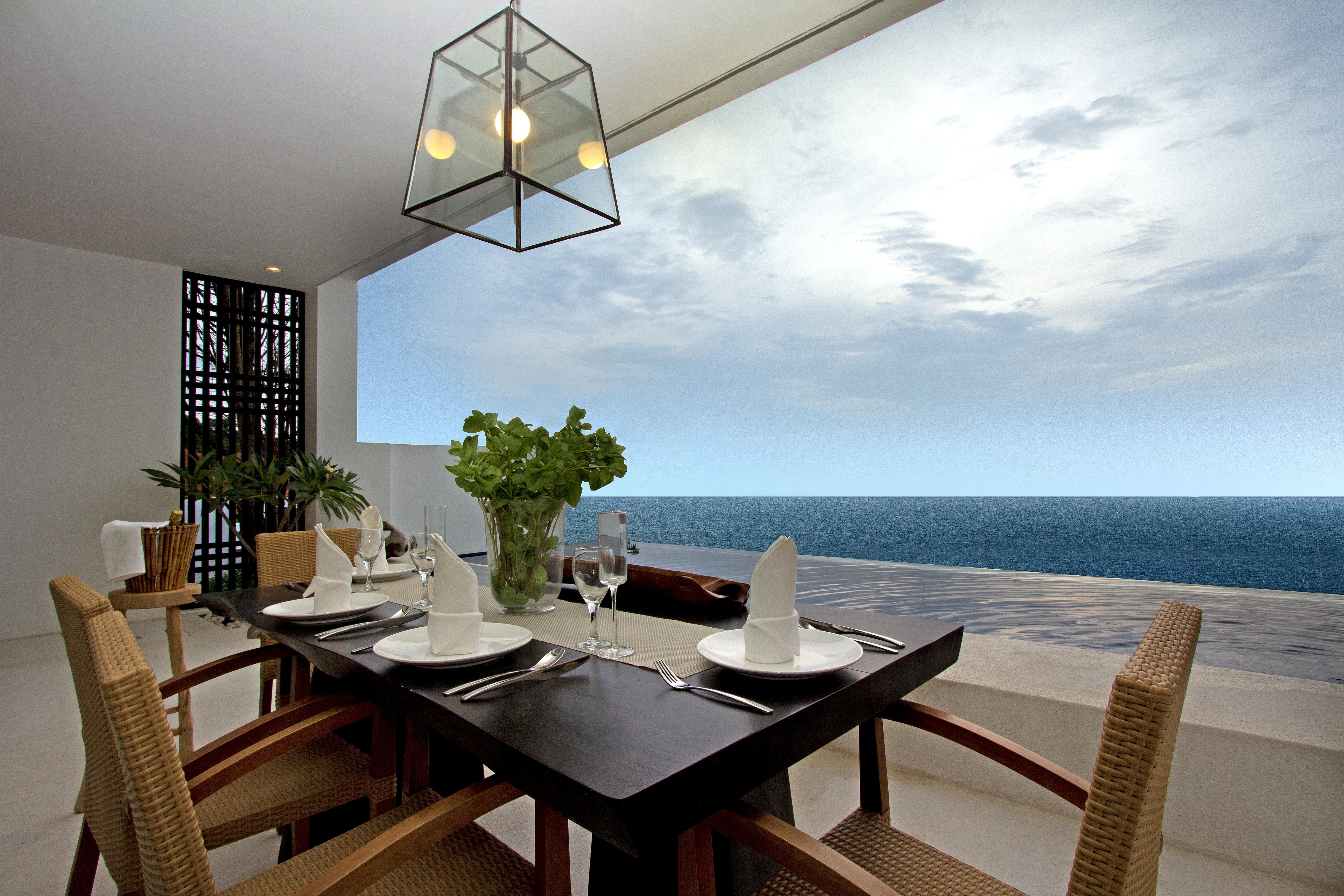Montigo Resort Nongsa Ресторан фото